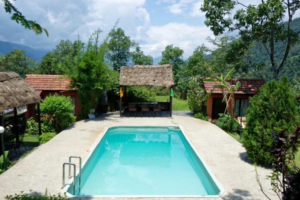 Castle Hotel Pokhara Exterior photo